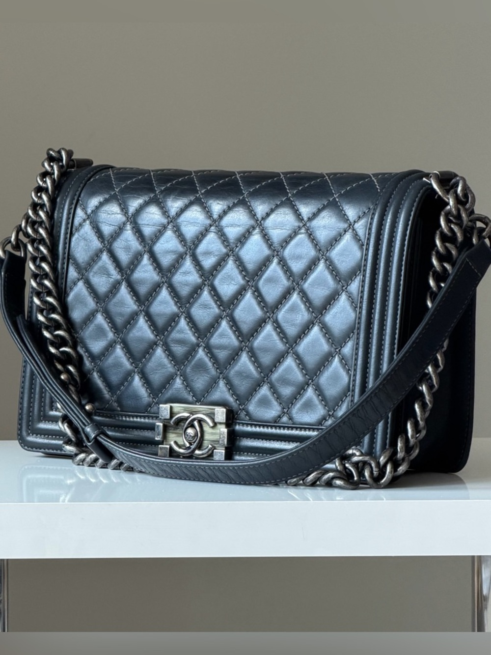 Chanel Boy Bag Dark Gray Contrast Stitch Quilted Leather Ruthenium HW Old Medium - Picture 2 of 16